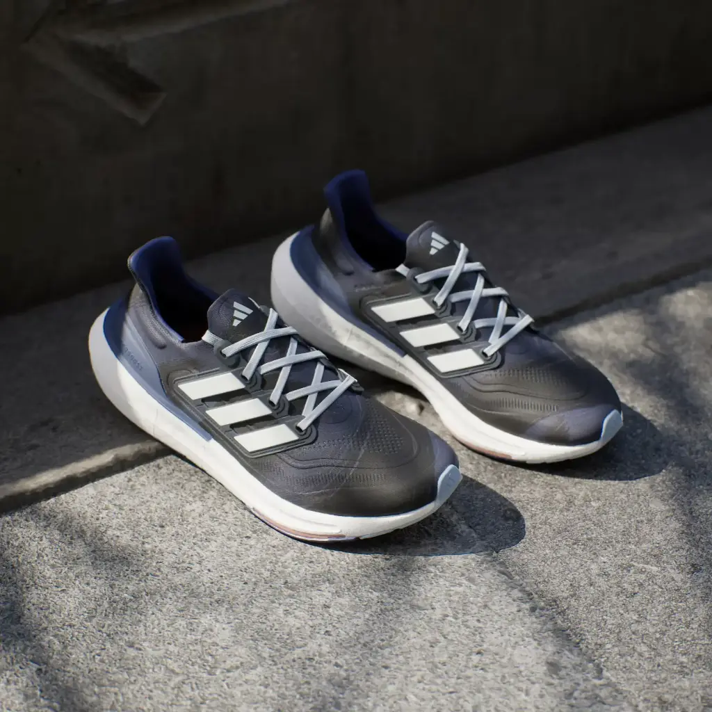 Giày Adidas Ultraboost Light - IE1752 Shadow Navy / Crystal White / Wonder Blue